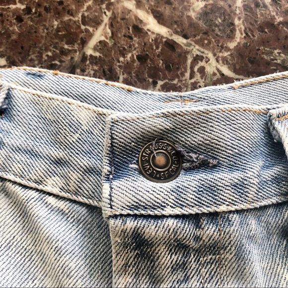 Vintage 1978 LEVI’S Orange Tab Hand Painted Floral High Rise Jean Shorts - Picture 3 of 9